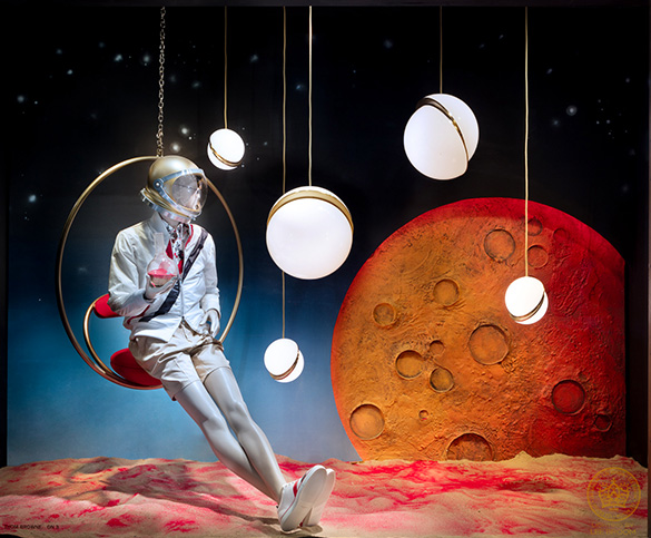 SÜRREALİST BERGDORF GOODMAN VİTRİNLERİ 