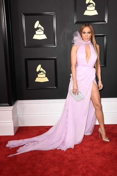 JENNIFER LOPEZIN DAVET STİLİ