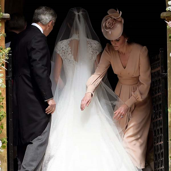 PIPPA MIDDLETONIN DÜĞÜN FOTOĞRAFLARI