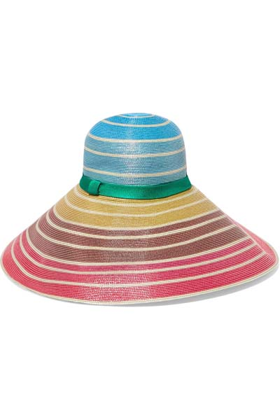 PLAJLARIN VAZGEÇİLMEZİ HASIR ŞAPKALAR