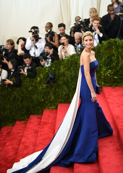 IVANKA TRUMP’IN ÇABASIZ ŞIKLIĞI