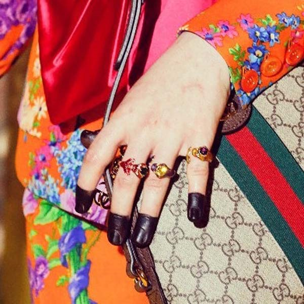 GUCCI RESORT 2018 DEFİLESİNDEN GÖZ ALICI DETAYLAR