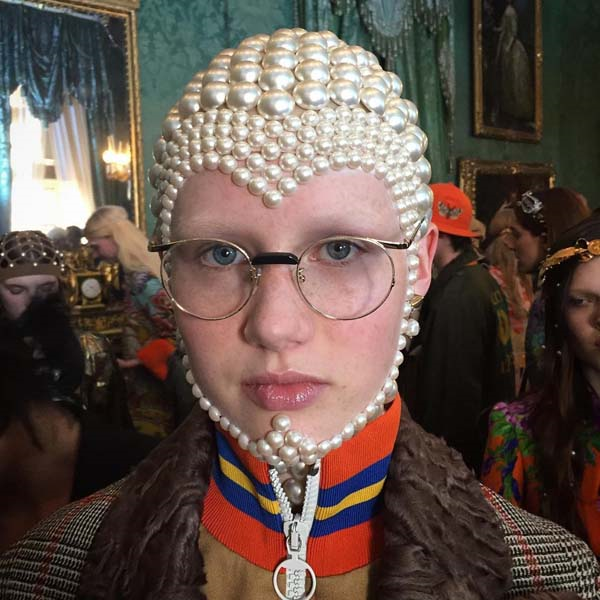 GUCCI RESORT 2018 DEFİLESİNDEN GÖZ ALICI DETAYLAR