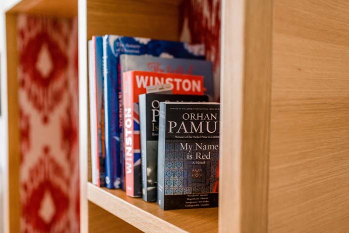 ATIL KUTOĞLU İMZALI SUİT