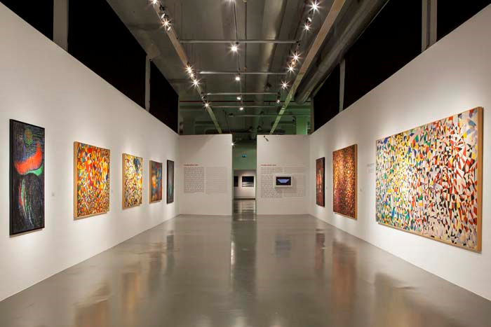 FAHRELNİSSA ZEİD SEÇKİSİ