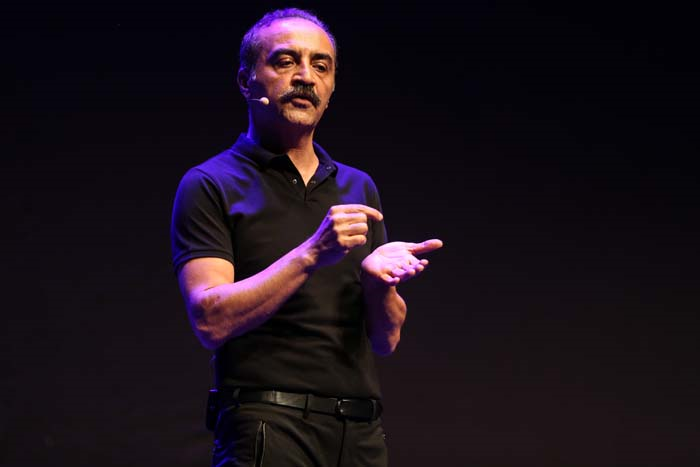 YILMAZ ERDOĞANI İZLEMEYE GELDİLER