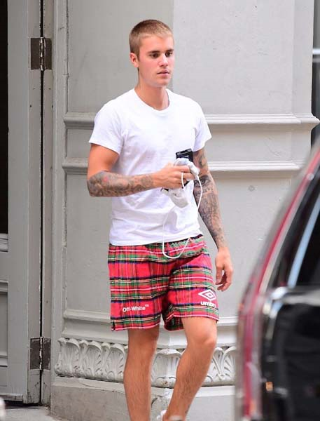 BELLA HADİD VE JUSTİN BİEBER PİŞTİ OLDU