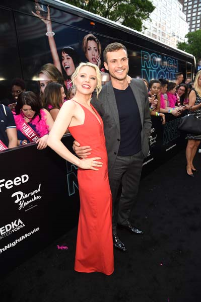 ROUGH NIGHTIN EĞLENCELİ PRÖMİYERİ