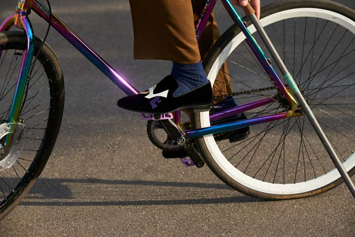 CHRISTIAN LOUBOUTIN BİSİKLET TURNUVASINA EV SAHİPLİĞİ YAPIYOR