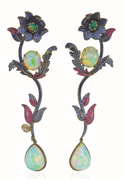 LYDIA COURTEILLE " BENİM LÜKSLERİM’’