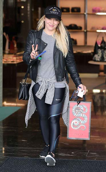 HOLLYWOOD YILDIZLARININ SOKAK STİLİ