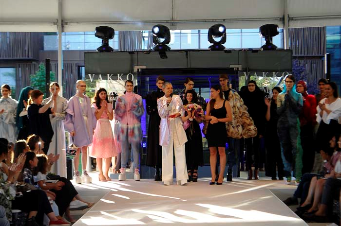 VAKKO ESMOD MEZUNLARINDAN ÖZEL DEFİLE