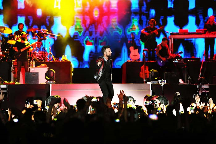 TARKAN AZERBEYCANDA KONSER VERDİ