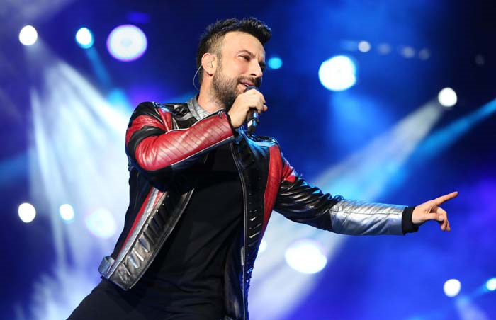 TARKAN AZERBEYCANDA KONSER VERDİ