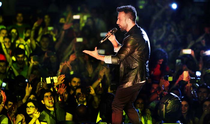 TARKAN AZERBEYCANDA KONSER VERDİ