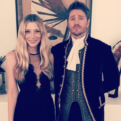 YAKIŞIKLI PRENS GERİ DÖNDÜ!