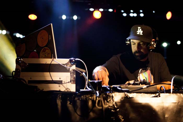 ÜNLÜ DJ’LER İSTANBUL’A GELİYOR