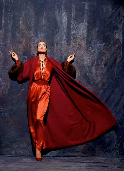 YAŞAYAN MODA EFSANESİNDEN SERGİ