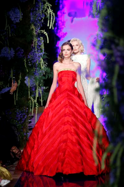 PARİS HAUTE COUTURE HAFTASI SONA ERDİ