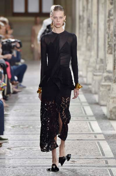 PARİS HAUTE COUTURE HAFTASI SONA ERDİ