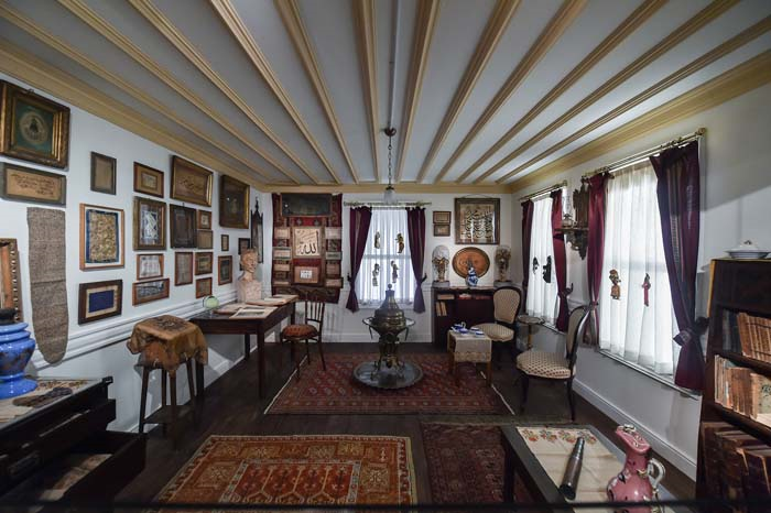 FEYHAMAN DURANA AİT EN GENİŞ KAPSAMLI SERGİ