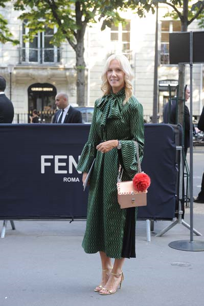 FENDI DEFİLESİNİ İZLEMEYE GELDİLER