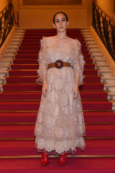 FENDI DEFİLESİNİ İZLEMEYE GELDİLER