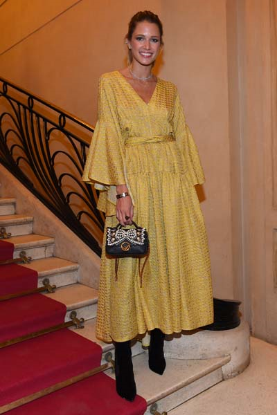 FENDI DEFİLESİNİ İZLEMEYE GELDİLER