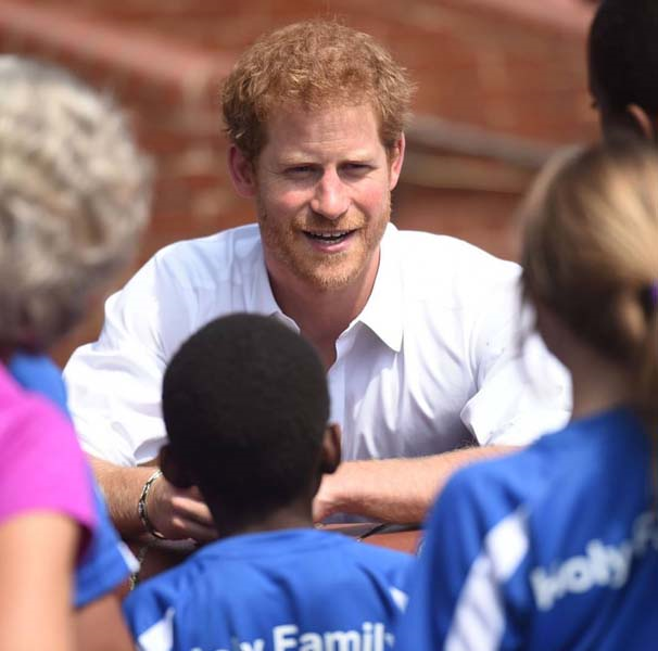 PRENS HARRYNİN LEEDS ZİYARETİ