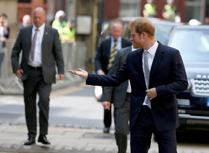 PRENS HARRYNİN LEEDS ZİYARETİ