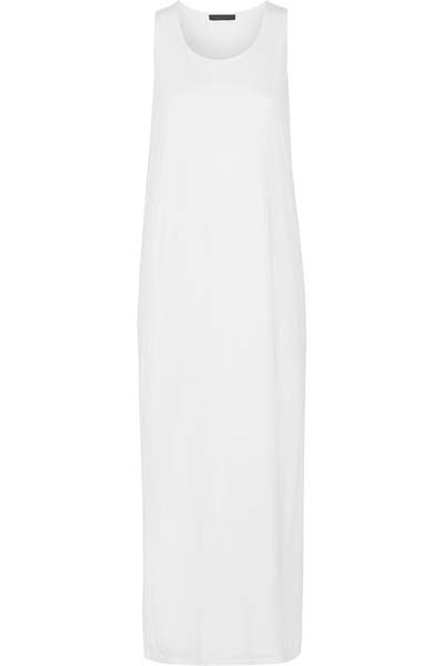 KUSURSUZ VE SADE: BEYAZ ELBİSELER