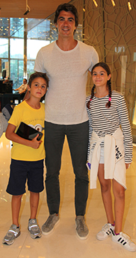 ÇOCUKLARI İLE OYUN ZAMANI