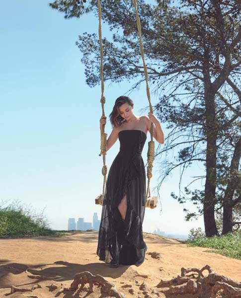 INSTAGRAM STORIES 1. YILINI KUTLUYOR