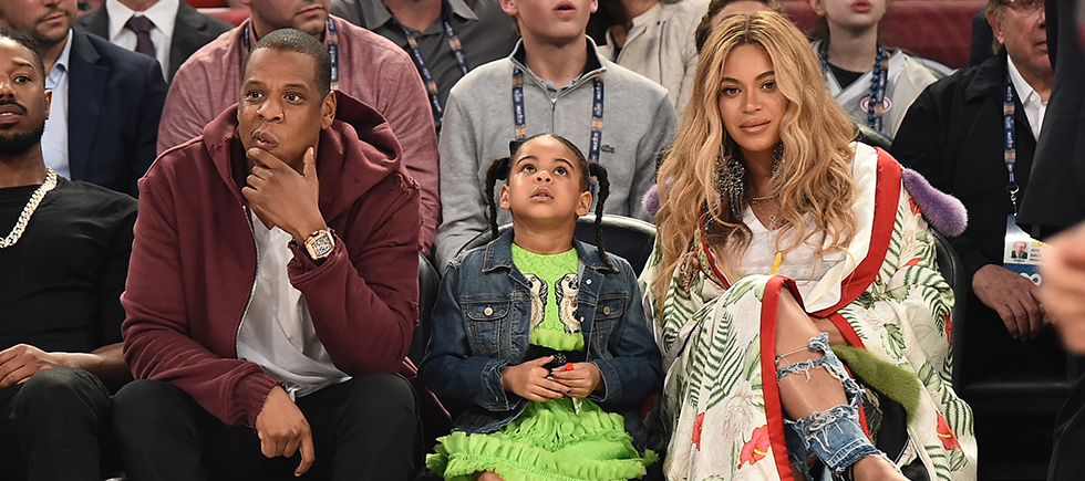 BEYONCÉ BASKETBOL TAKIMI MI SATIN ALIYOR?
