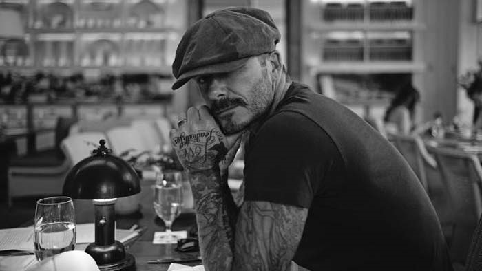 BROOKLYN BECKHAM KİTAP ÇIKARDI