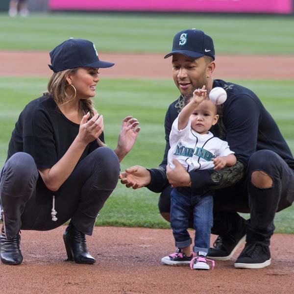 ÜNLÜLER DÜNYASININ EN SEMPATİK ÇİFTİ: JOHN & CHRISSY