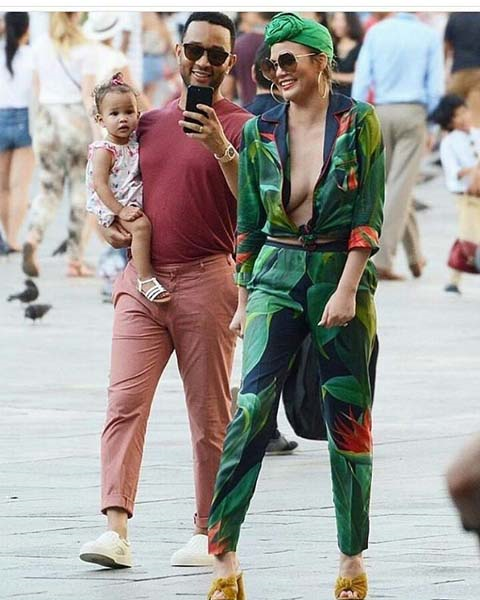 ÜNLÜLER DÜNYASININ EN SEMPATİK ÇİFTİ: JOHN & CHRISSY