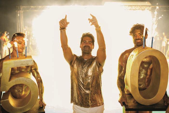 BRIAN ATWOODUN 50. YAŞ DOĞUM GÜNÜ PARTİSİ