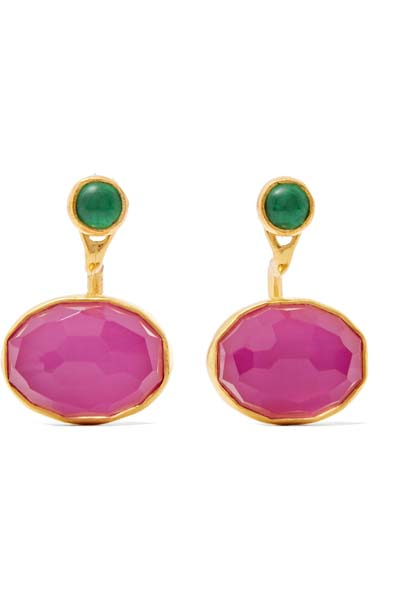 BAŞROLDE SALLANTILI KÜPELER