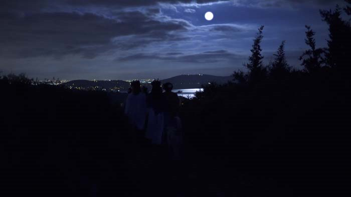 KAF DAĞI’NIN ARDINDA