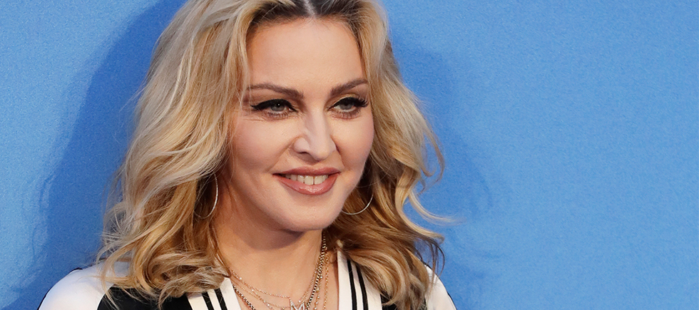 MADONNA PORTEKİZ'E TAŞINIYOR