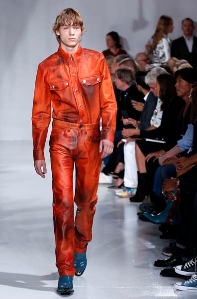 CALVIN KLEIN 2018 İLKBAHAR-YAZ DEFİLESİ