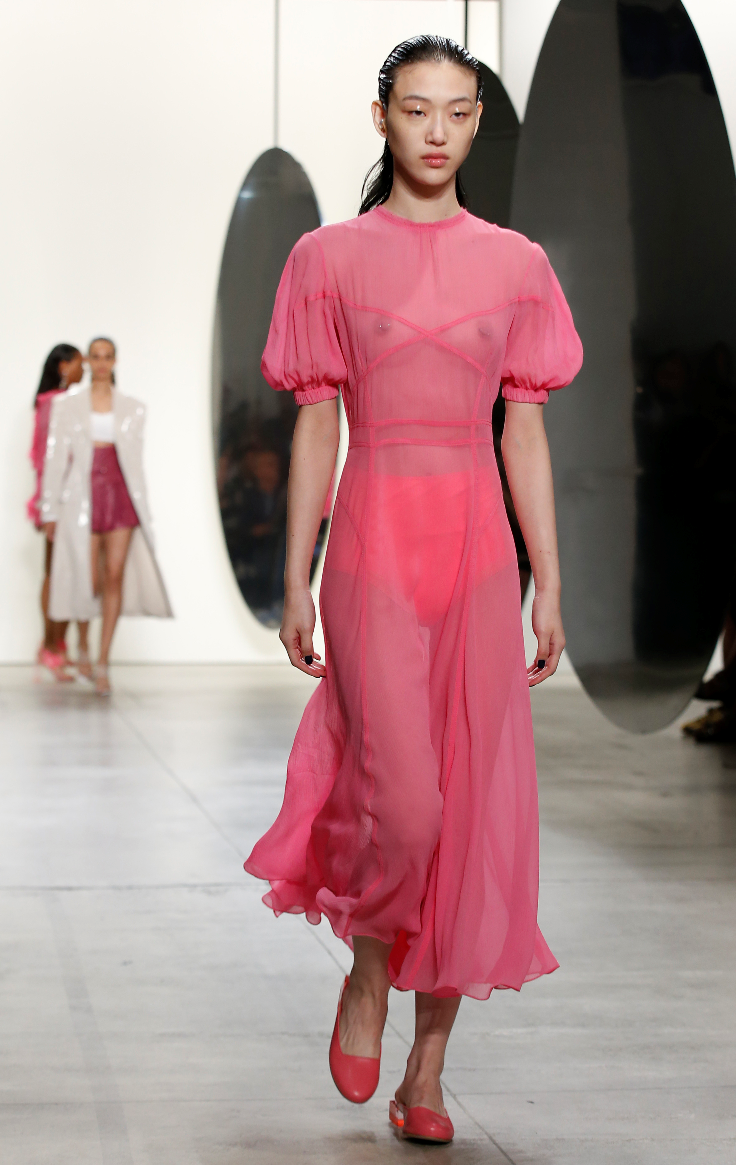 PRABAL GURUNG 2018 İLKBAHAR-YAZ DEFİLESİ