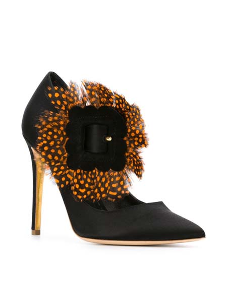 RENKLİ VE EĞLENCELİ TÜYLER HER YERDE