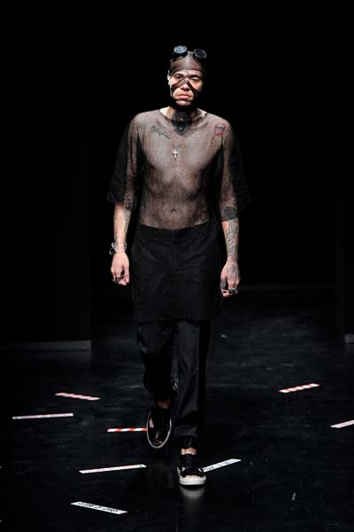 MBFW ISTANBUL BİRİNCİ GÜN DEFİLELERİ