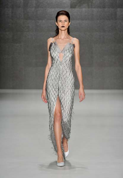 MBFW ISTANBUL BİRİNCİ GÜN DEFİLELERİ