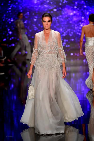 MBFW ISTANBUL ÖZGÜR MASUR DEFİLESİ