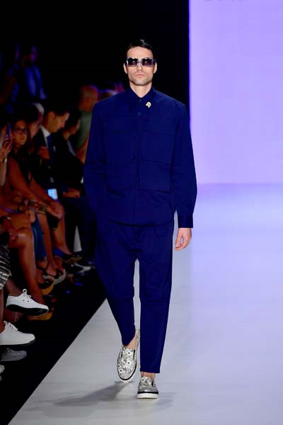 MBFW ISTANBUL EMRE ERDEMOĞLU DEFİLESİ