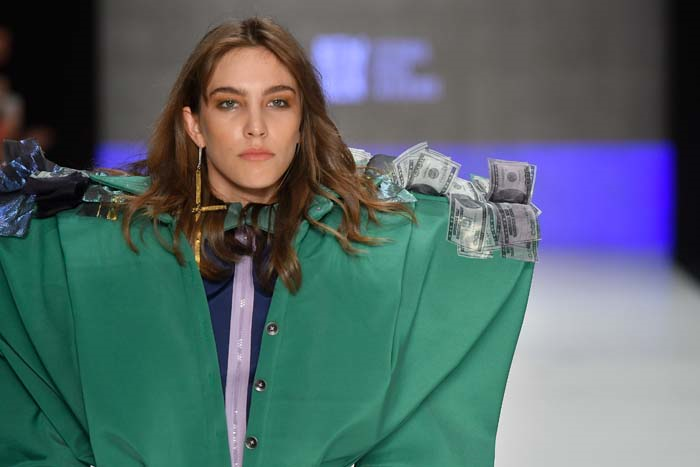 MBFWIDA 3. GÜN DEFİLELERİ