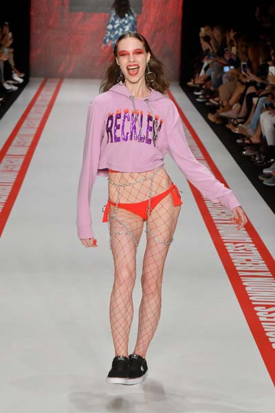 MBFWIDA 3. GÜN DEFİLELERİ